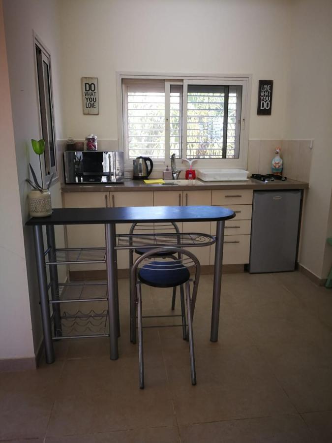 Rivkas zimmer Ein Gedi Exterior foto