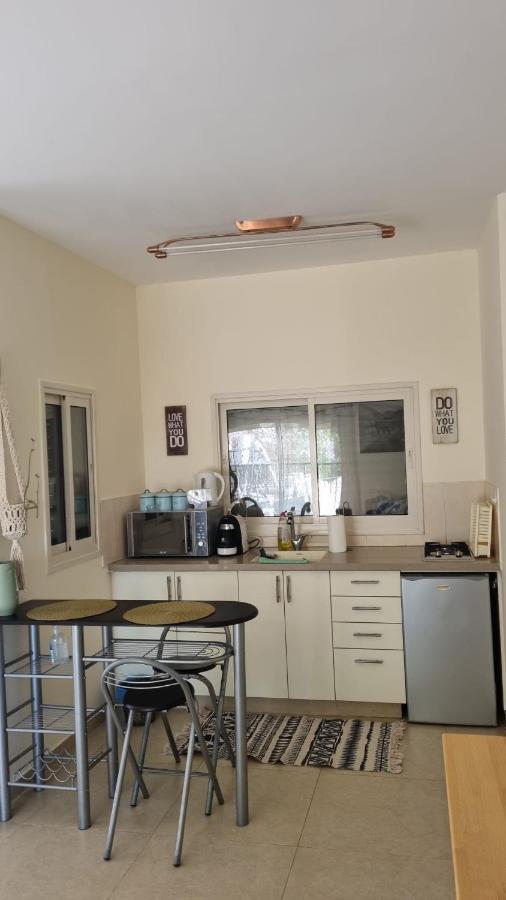 Rivkas zimmer Ein Gedi Exterior foto